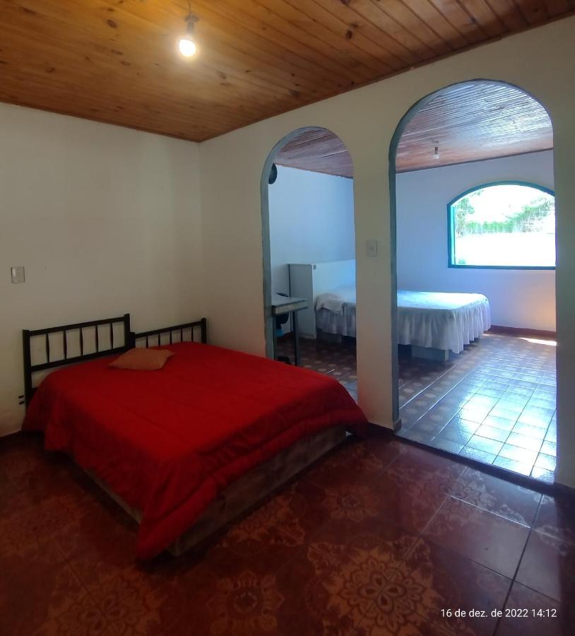Hospedaria E Camping Quintal Do Mundo Лумиар Екстериор снимка