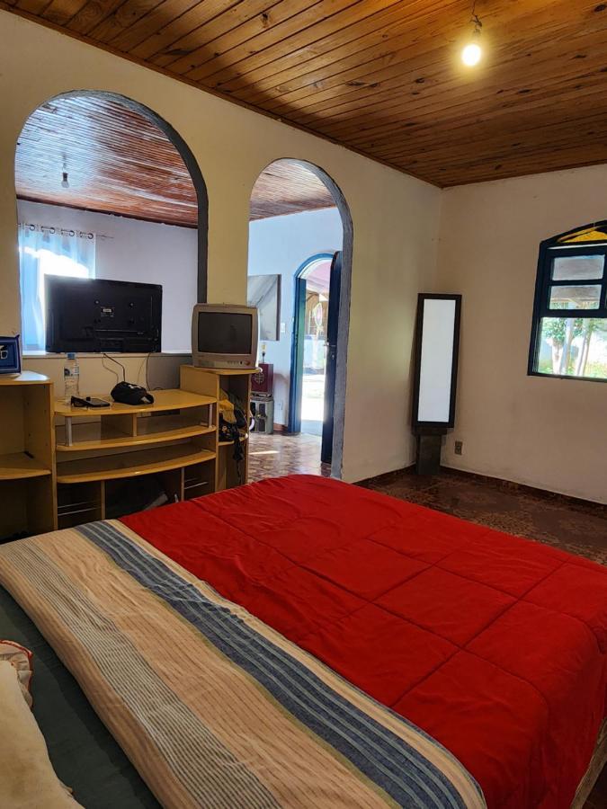 Hospedaria E Camping Quintal Do Mundo Лумиар Екстериор снимка